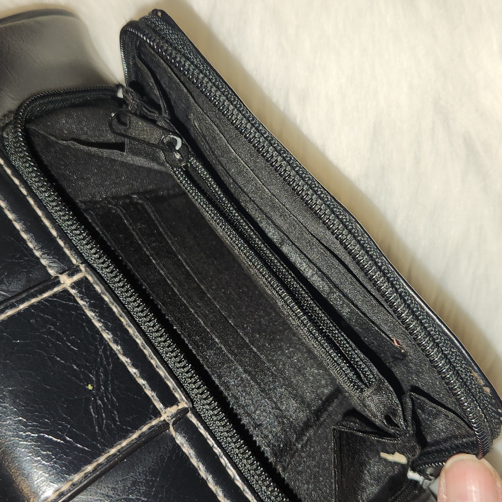 Elegant Black Shoulder Bag - Picture 5 of 8